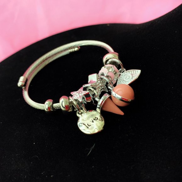 Charm Bracelet Pink - Picture 1 of 1